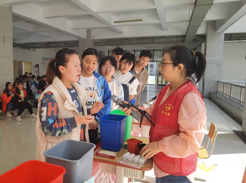 1742269224173151.jpg 1713431484568039477.jpg