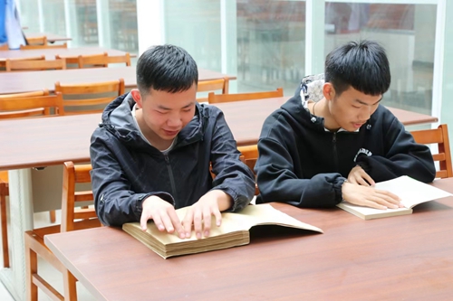 1742269134695412.jpg 1713935867245006553.jpg