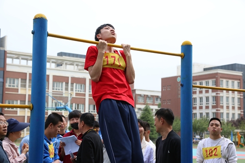 1742268753122361.jpg 1714369061096093279.jpg