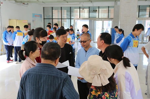 1742268776191235.jpg 1714369215729048642.jpg