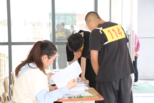 1742268778152210.jpg 1714369215738069472.jpg