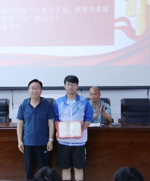 1742268671170849.jpg 1714447873768020993.jpg