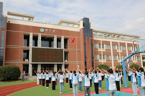 1742265980212800.jpg 1725153865708003210.jpg