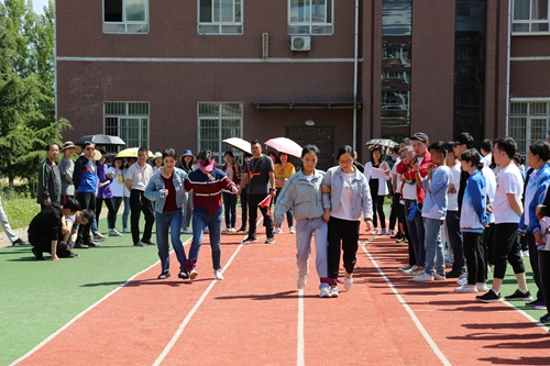 1742202501406820.jpg 1621903565008047336.jpg