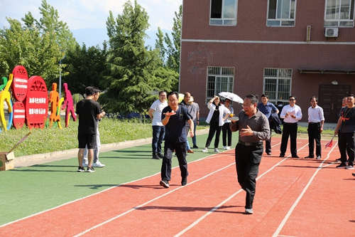 1742202519118069.jpg 1621903565097036253.jpg