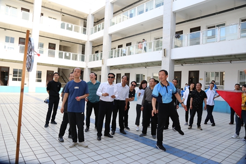 1742202524182148.jpg 1621903565113073710.jpg