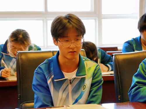 1742258754750045.jpg 1733389637135079345.jpg