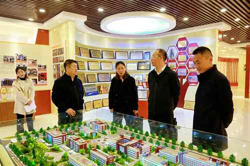 1742262566192199.jpg 1732496375947030787.jpg