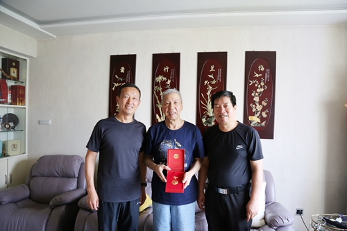 1742264379146655.png 1625128985421070330.png