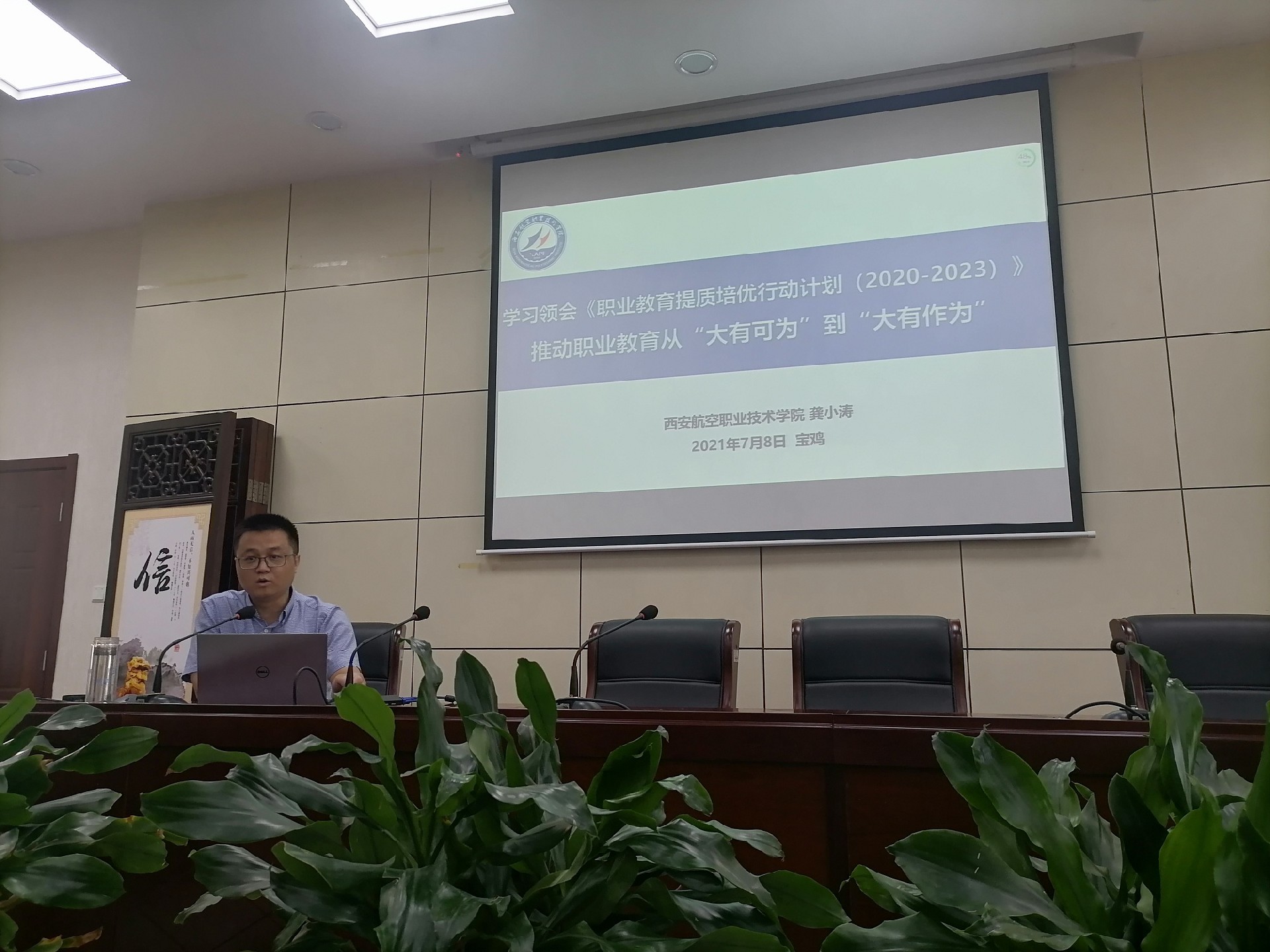 1742264426119277.jpg 1625822179051053767.jpg