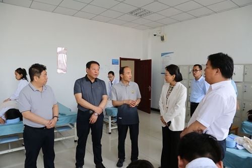 1742266189113758.jpg 1718175194333042648.jpg