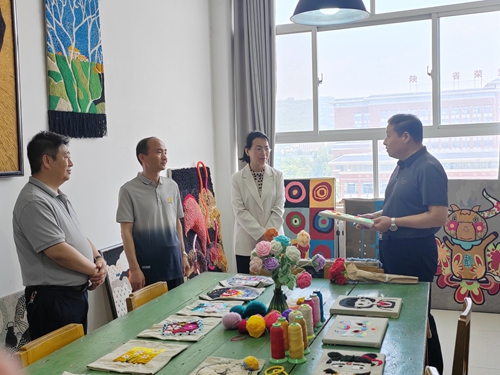 1742266191444403.jpg 1718175194339031065.jpg