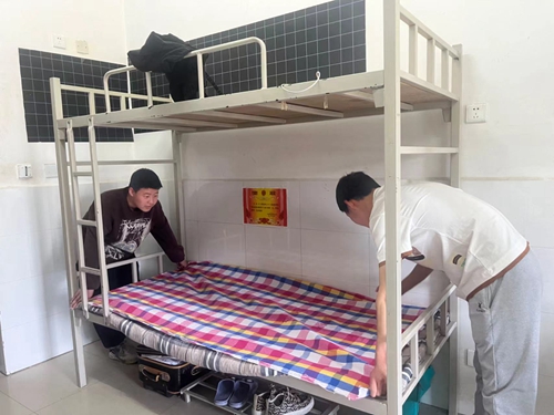 1742267089168694.jpg 1716857202594042218.jpg