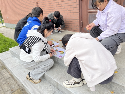 1742267095798018.jpg 1716857548605049358.jpg