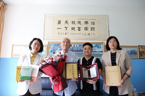 1742267469195843.jpg 1716451707477056793.jpg