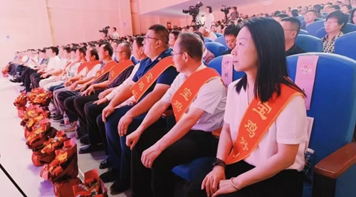 1742267517952176.jpg 1716362027729068809.jpg