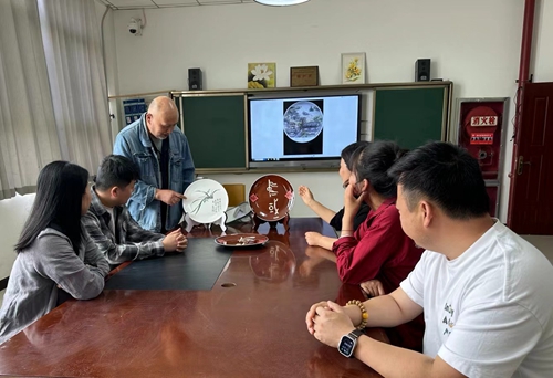 1742267540117618.jpg 1715851796562014961.jpg