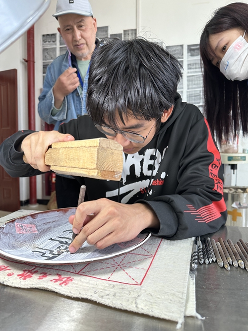 1742267548199599.jpg 1715851929986074156.jpg