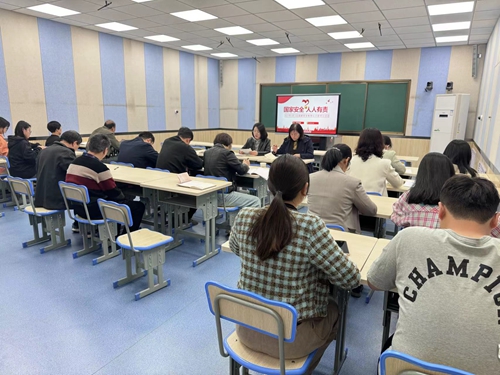 1742269435212421.jpg 1713338175329079794.jpg