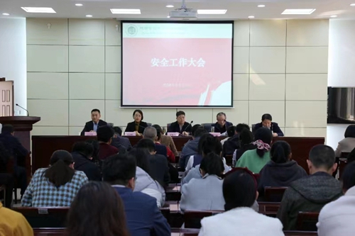 1742270093139201.jpg 1710401765988054624.jpg