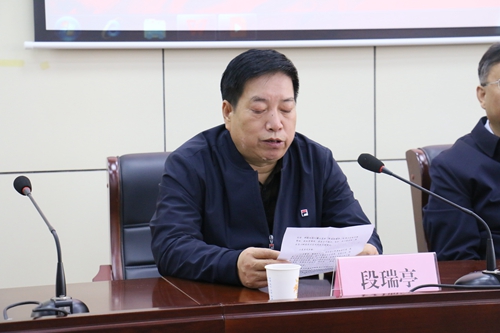 1742802798665447.jpg 1698377656351049266.jpg