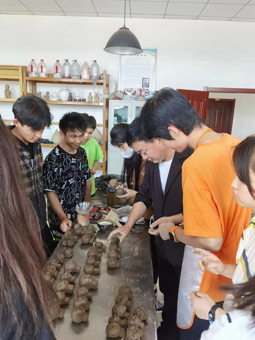 1742805144144899.jpg 1686791970292036919.jpg