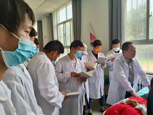 1742805365807376.jpg 1685015899482082689.jpg