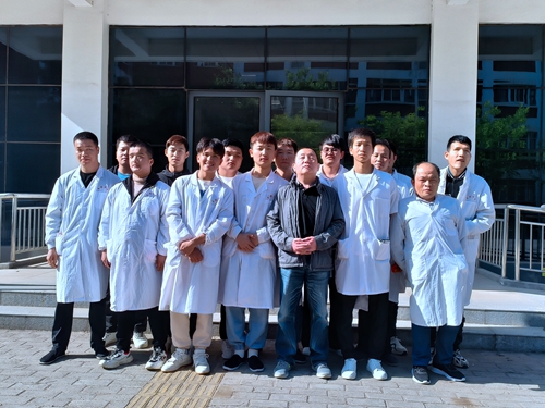 1742805379366587.jpg 1685015940331058596.jpg