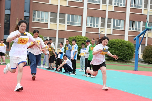 1742807189209063.jpg 1683534359239085219.jpg