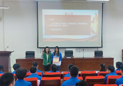 1742807306673123.jpg 1682583020705071183.jpg