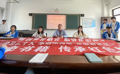 1742807384812162.jpg 1682056086853025904.jpg