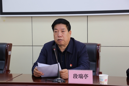 1742807472118704.jpg 1681448623100054364.jpg