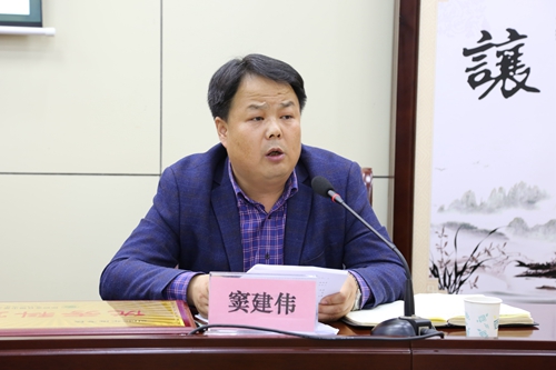 1742808319789729.jpg 1678429430852053955.jpg