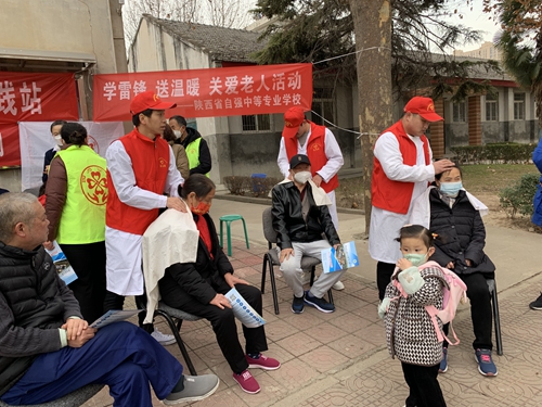 1742808612440475.jpg 1678087998395063361.jpg