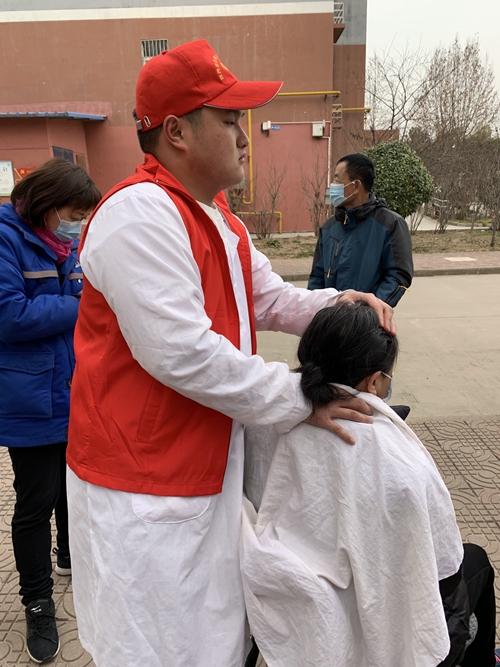 1742808620123705.jpg 1678087998430075369.jpg