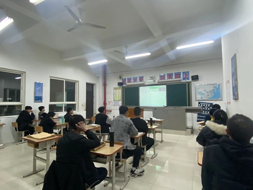 1742808645152200.jpg 1678066192227050423.jpg