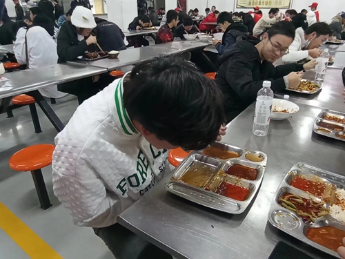 1742808864126129.jpg 1669368799590017759.jpg