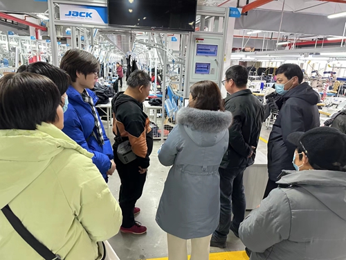 1743670292456435.jpg 1704158583034065584.jpg